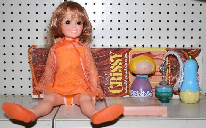 lot 32 image: Vintage Doll and Vintage Avon Collectables
