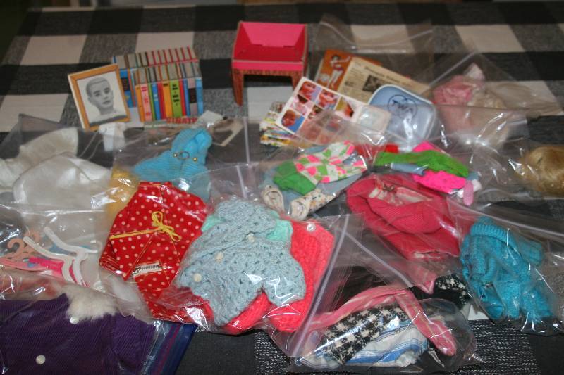 lot 42 image: Vintage Barbie Clothes and Dream House Dcor