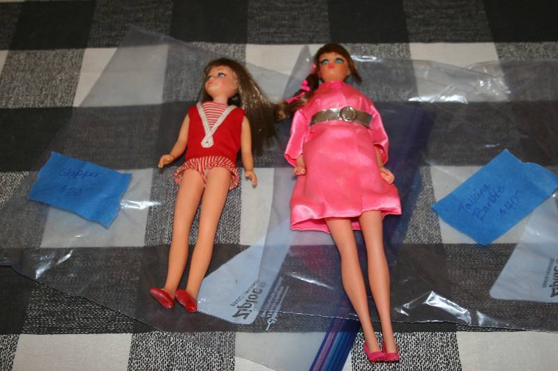 lot 52 image: Vintage Dolls