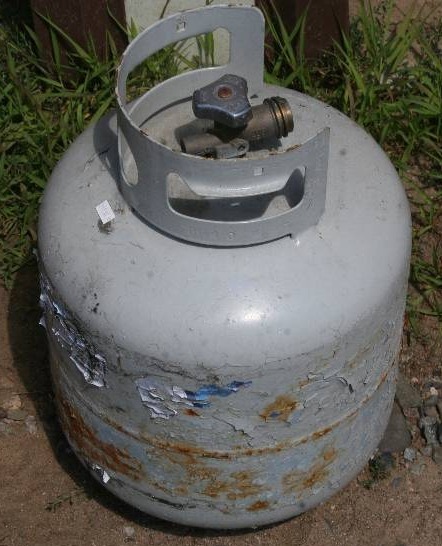 lot 72 image: 20lb Propane Tank