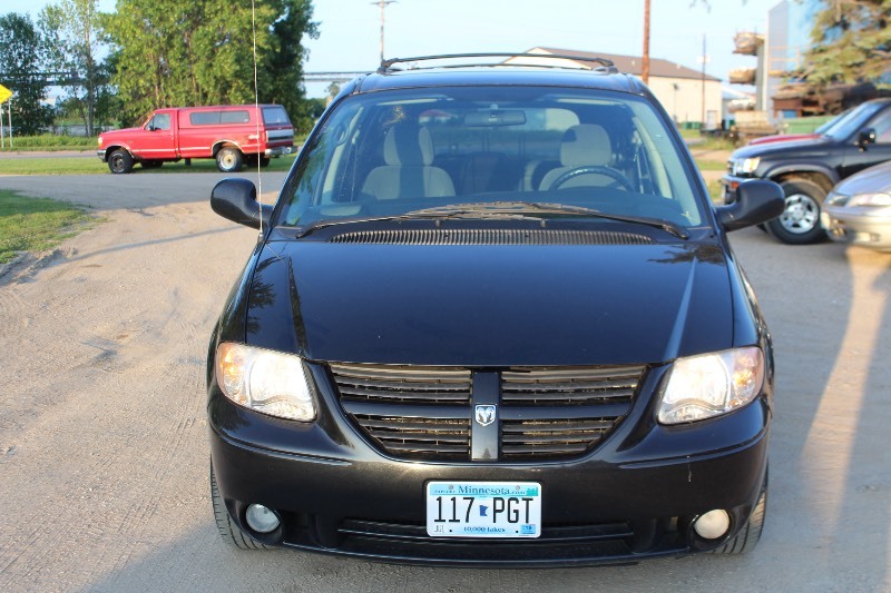 2007 Dodge Grand Caravan SXT - Stow N Go Seating  - Lower Miles -