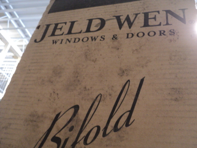 Jeld-wen bi-fold door, 24inx80in...