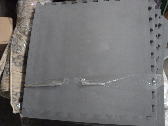 8 2 square interlocking foam floor...