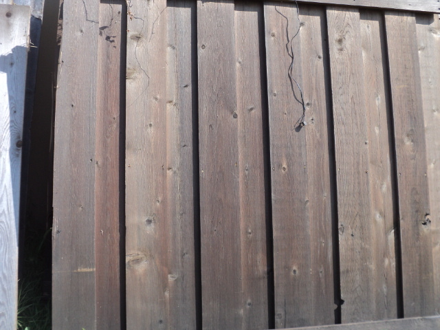 4 fence panels 78 x 76 tall - bro...