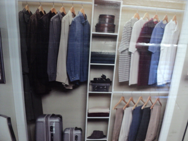 Closet Maid basic closet organizer...