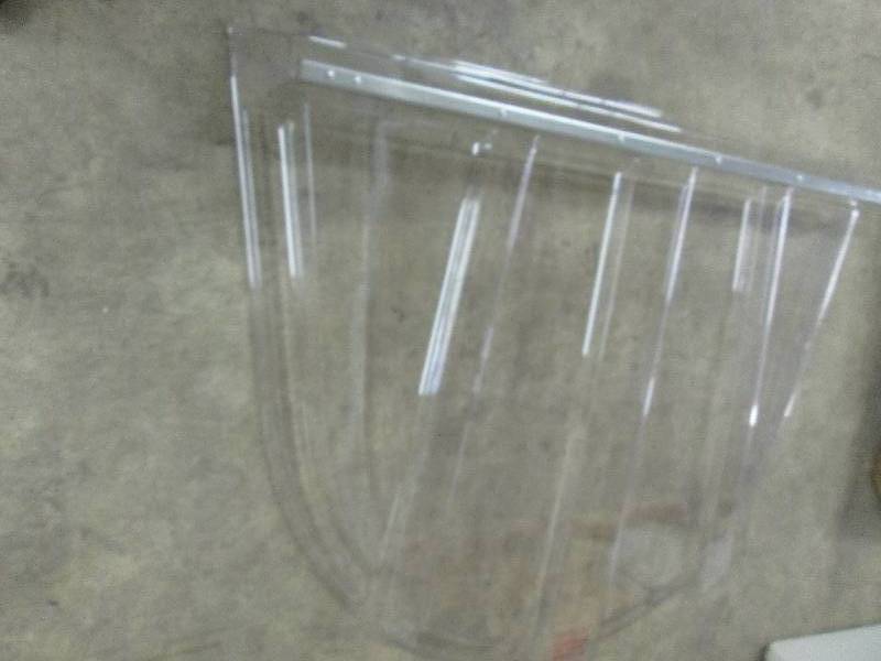 lot 10 image: Wellcraft 5600 Polycarbonate Window...