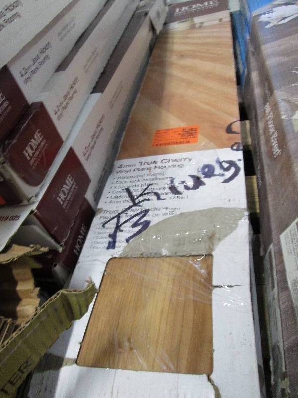 lot 368 image: 2 Cases Home Decorators Collection ...