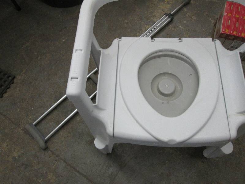 lot 186 image: Heavy Duty Commode, Single Crutch...