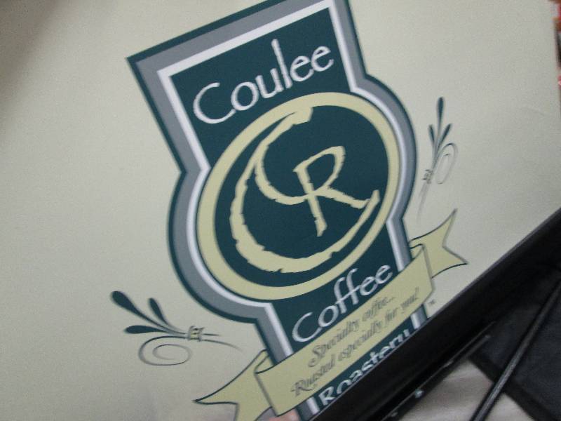lot 193 image: Coffee Advertising Screen in carryi...
