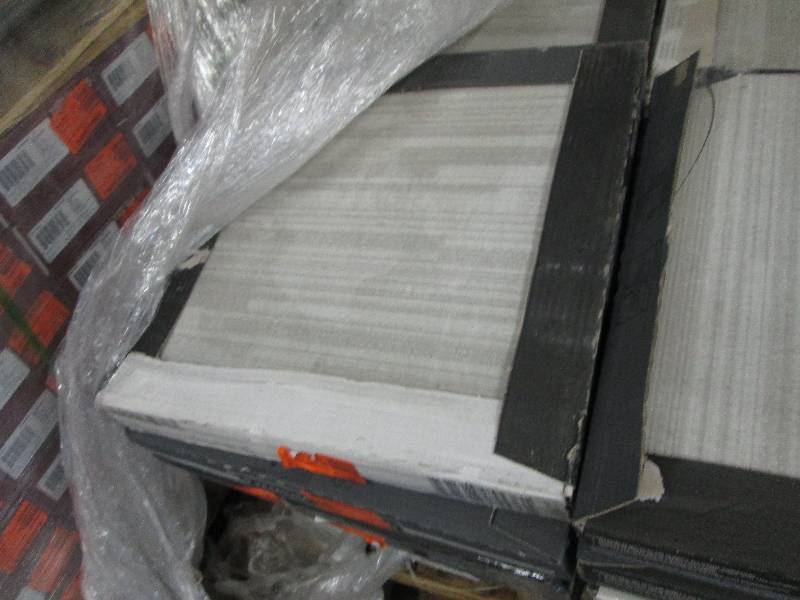 lot 201 image: 7 Cases - 1 damaged MSI Rug Bianco ...