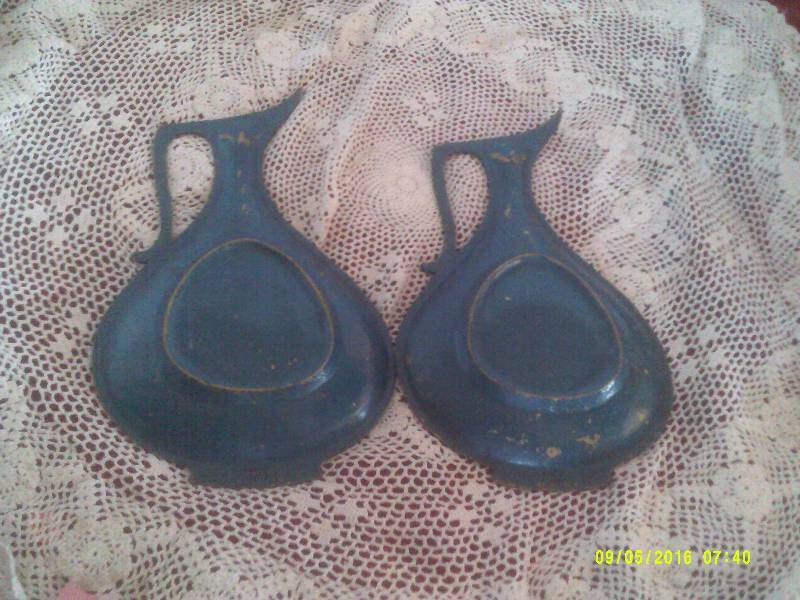 2 ANTIQUE SPOON CRADLES