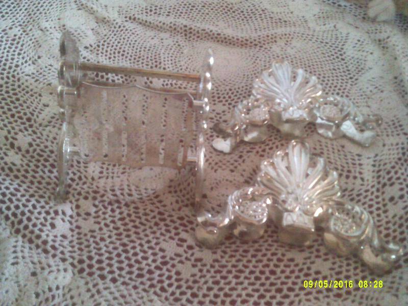 VINTAGE SILVER PLATED BUFFET CADIES