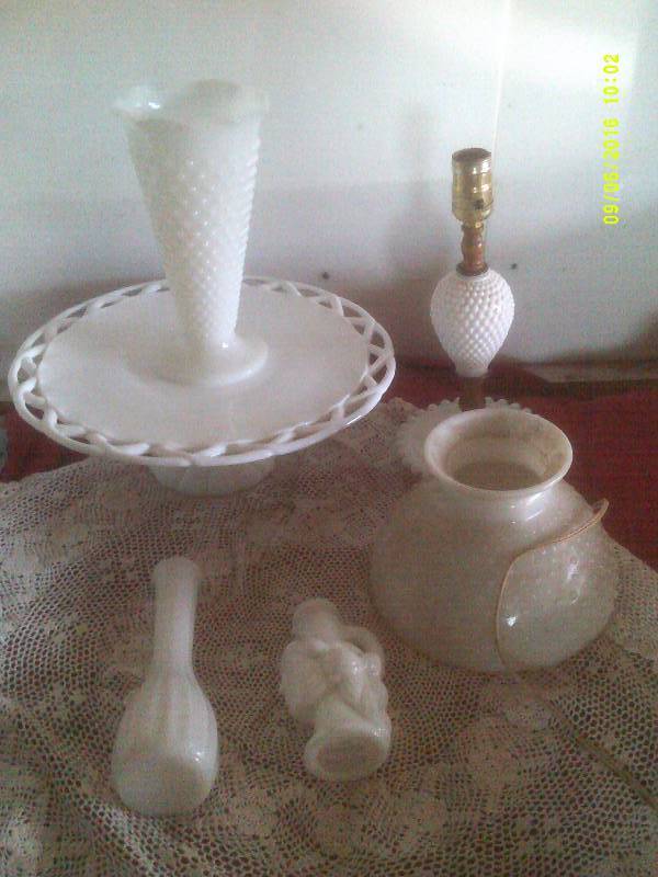 VINTAGE MILK GLASS