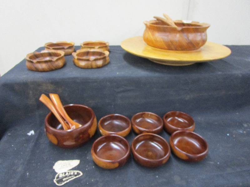 lot 130 image: Blairs at Waikiki Woden Salad Bowl Set and Large Lazy Susan
