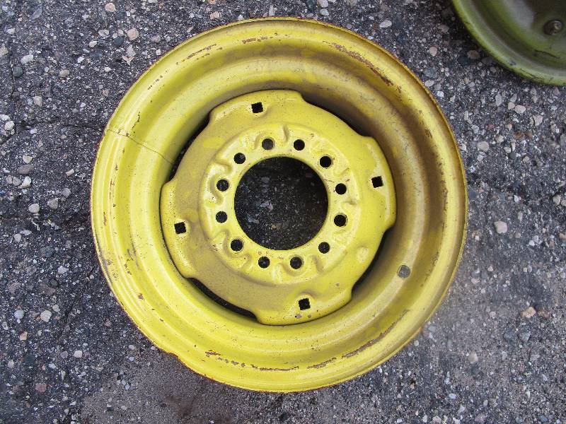lot 25 image: 15 x 5780 6 lug Rim