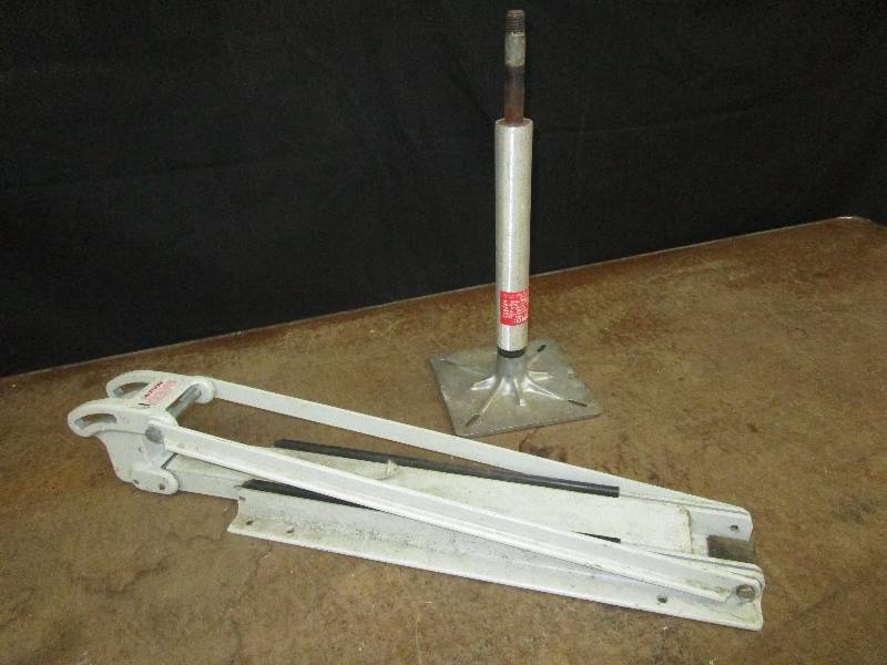 lot 61 image: Boat seat pedistal and trolling motor anchor