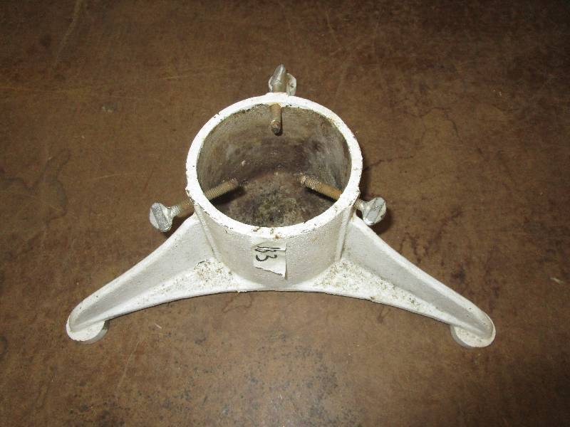 lot 69 image: Cast Iron Christmas Tree Stand