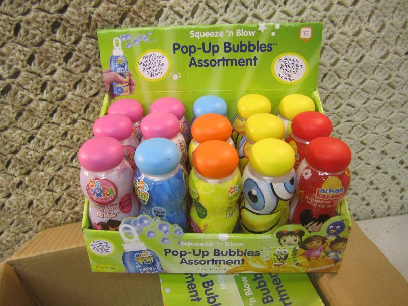 Case of 30 Squeeze N Blow Pop-Up B...