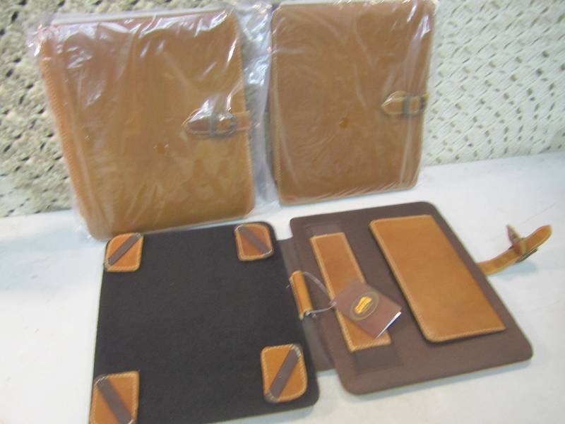 3 Canyon Outback Leather Bear Canyo...