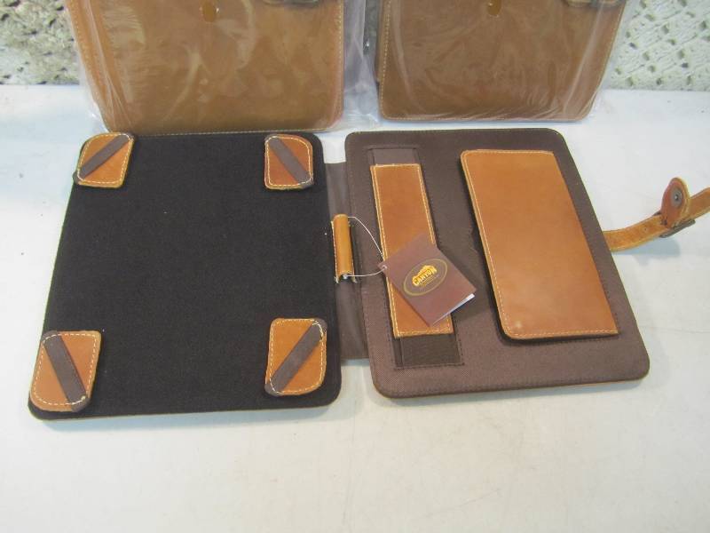 3 Canyon Outback Leather Bear Canyo...