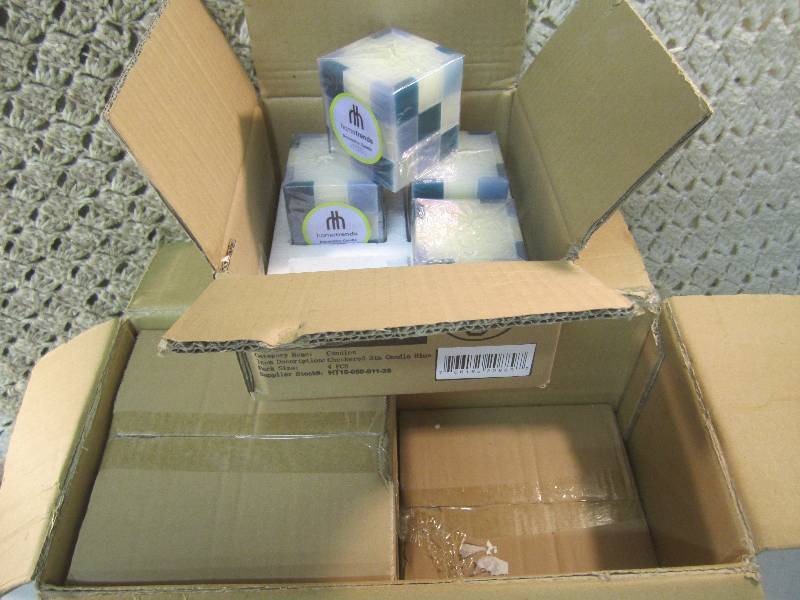 Case of 24 HomeTrends Decorative Bl...