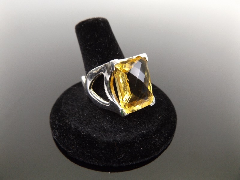 .925 Sterling Silver Citrine Cocktail Ring Size 8.75
