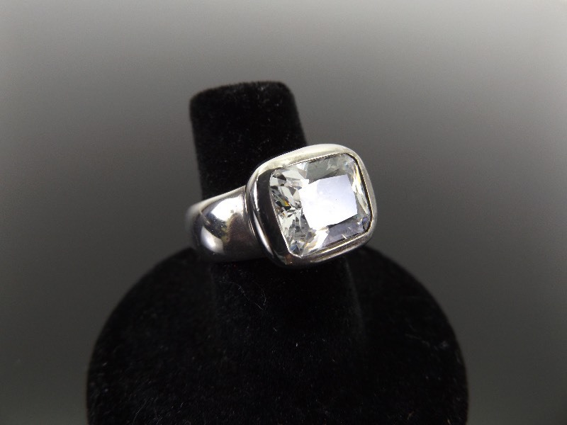 .925 Sterling Silver Crystal CZ Ring Size 5.5