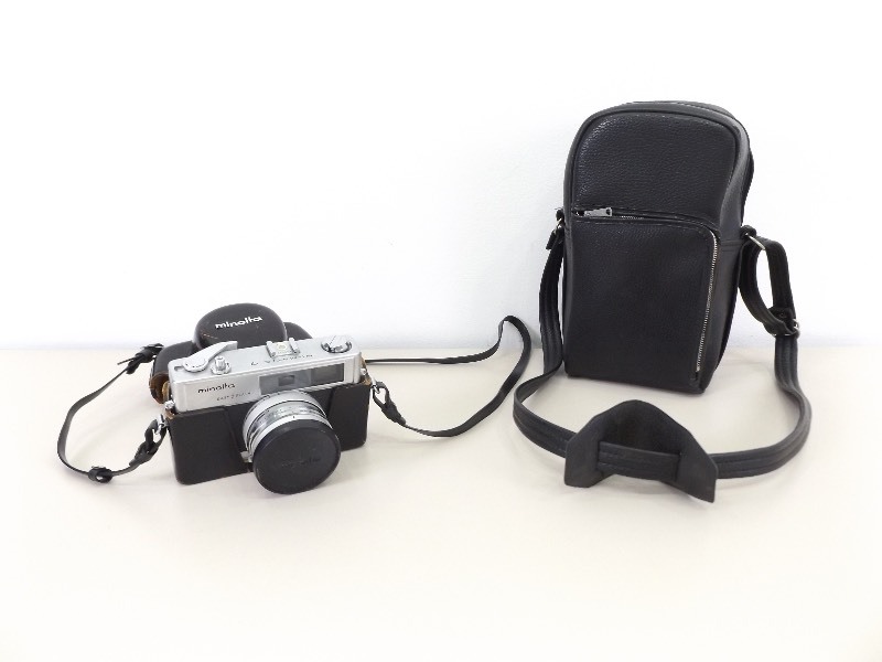 Vintage Minolta Hi-Matic 9 Camera with Case