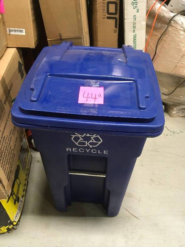 Rubbermaid Commercial Brute 50 Gal. Blue Rollout Recycling Trash Container with Lid