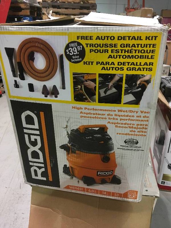 Ridgid 14 Gal. 6.0-Peak HP Wet Dry Vac with Auto Detail Kit  in good working condition