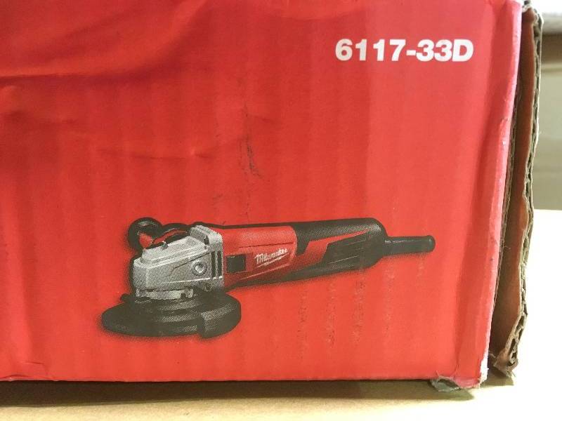 Milwaukee 13 Amp 5 in. Small Angle Grinder with Dial Speed not used