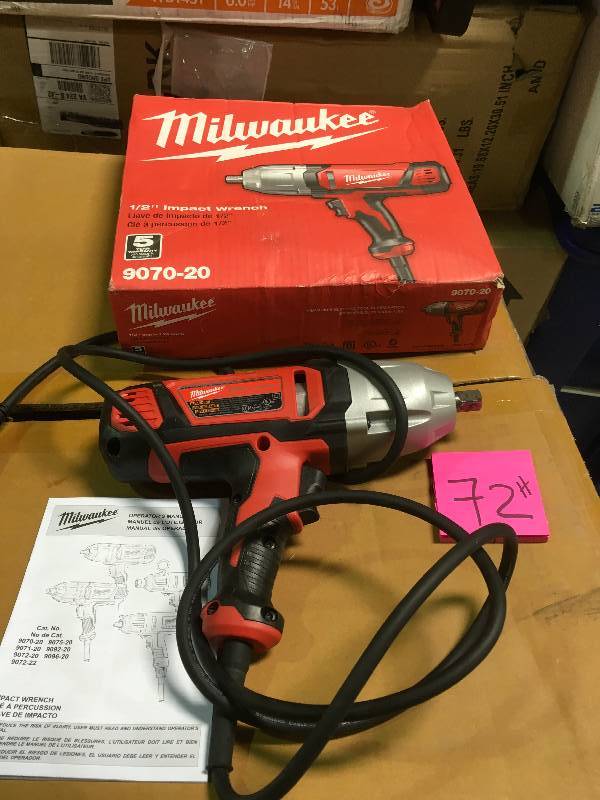 Milwaukee  12 in. Impact Wrench with Rocker Switch and Detent Pin Socket Retention in good conditions