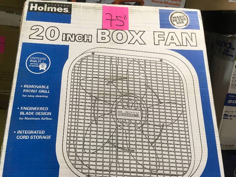 HOLMES 20 in. 3-Speed Box Fan in working conditions