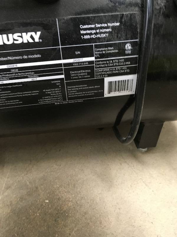 lot 19 image: HUSKY 8G 150 PSI Hotdog Air Compressor in working conditions