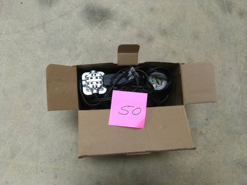 lot 50 image: Husky 12-Volt Inflator
