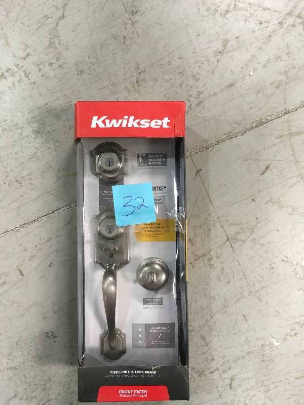 lot 32 image: Kwifset Montara Venetian Bronze Single Cylinder Door Handleset with Juno Entry Knob featuring SmartKey  in good conditions