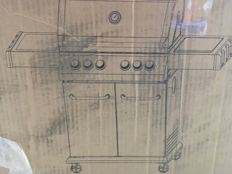 lot 46 image: Royal gourmet Luxury 4-Burner in Stainless Steel Propane Gas Grill with Side Sear Burner and Infrared Technology  in good conditions