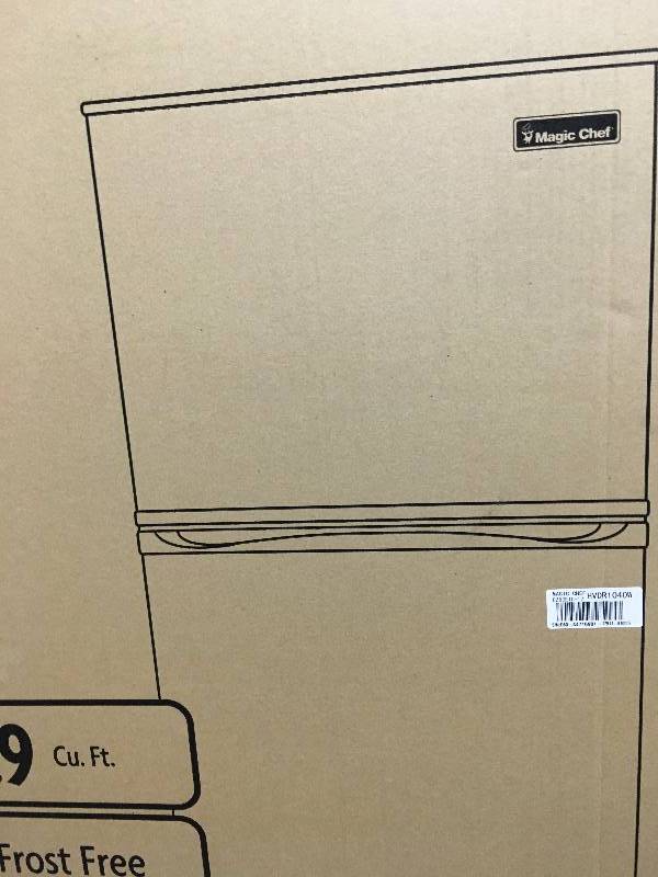 lot 82 image: Magic Cheff 9.9 cu. ft. Top Freezer Refrigerator in White not used
