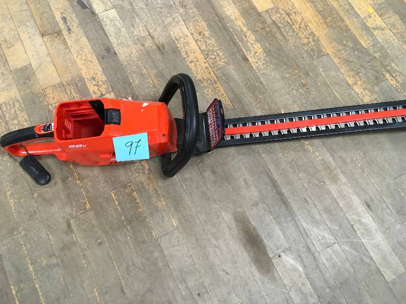 lot 97 image: Echo 24 in. 58-Volt Lithium-Ion Brushless Cordless Hedge Trimmer Tool Only in working conditions