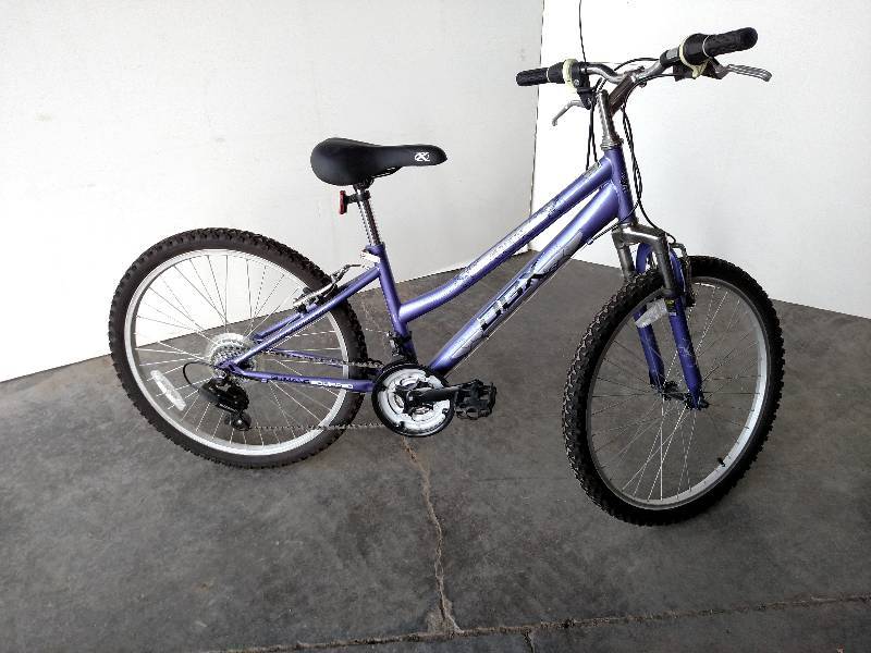 DBX 24, 21 Speed Bicycle...