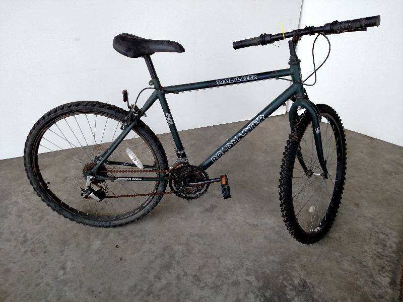 Roadmaster 26, 18 Speed Bicycle, S...