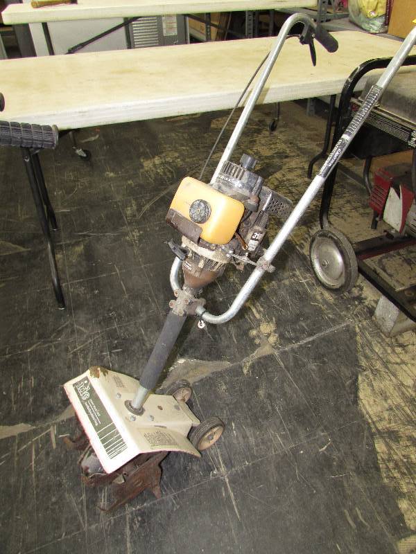 lot 152 image: IDC TILLER