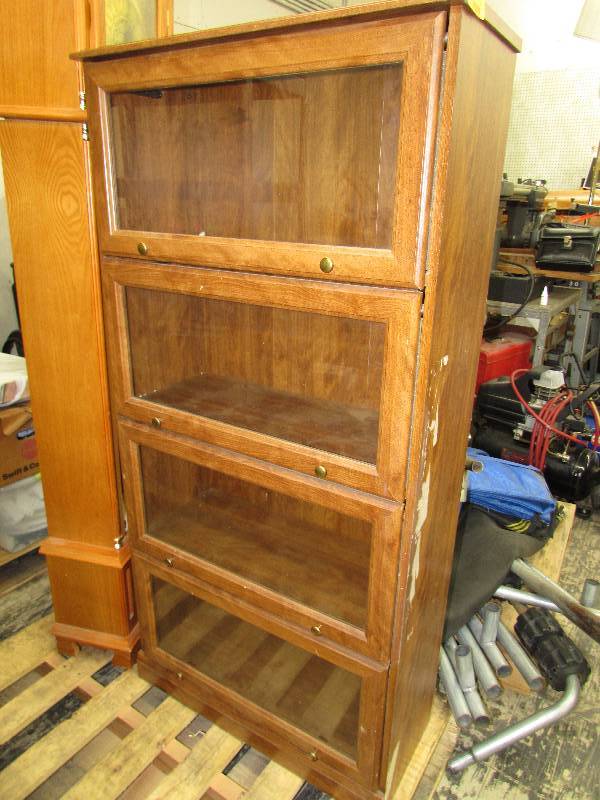 lot 161 image: LIBRARY BOOK CASE