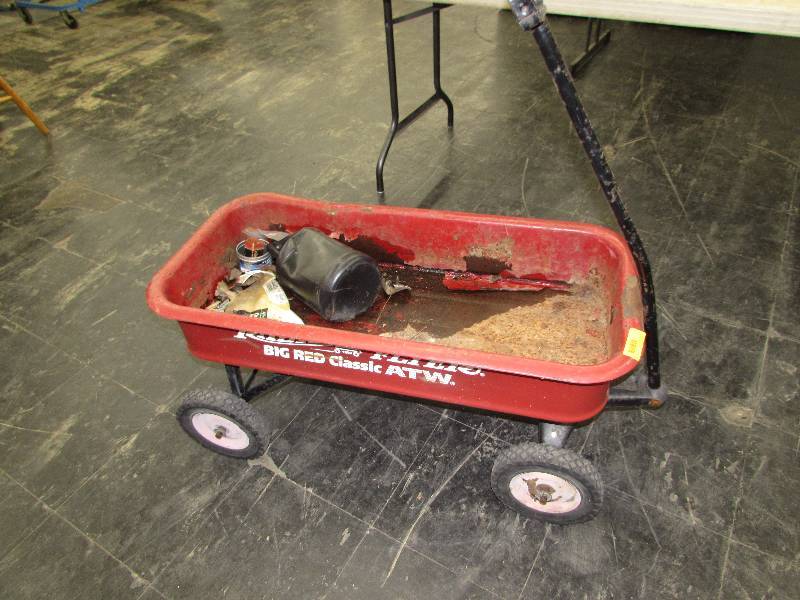 lot 172 image: RADIO FLYER WAGON