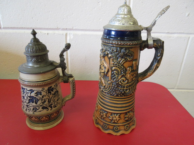 lot 402 image: VINTAGE GERMAN MUSICAL STEIN AND BEER STEIN