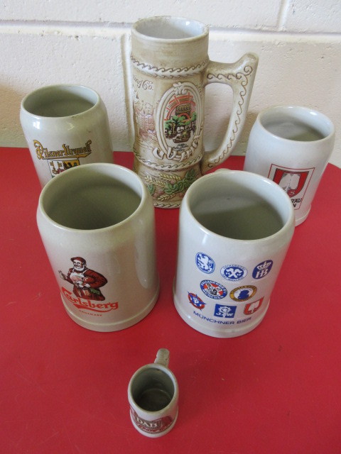 lot 408 image: VINTAGE SCHLITZ 125TH ANNIVERSARY STEIN, 4 GERMAN MUGS AND SHOT GLASS