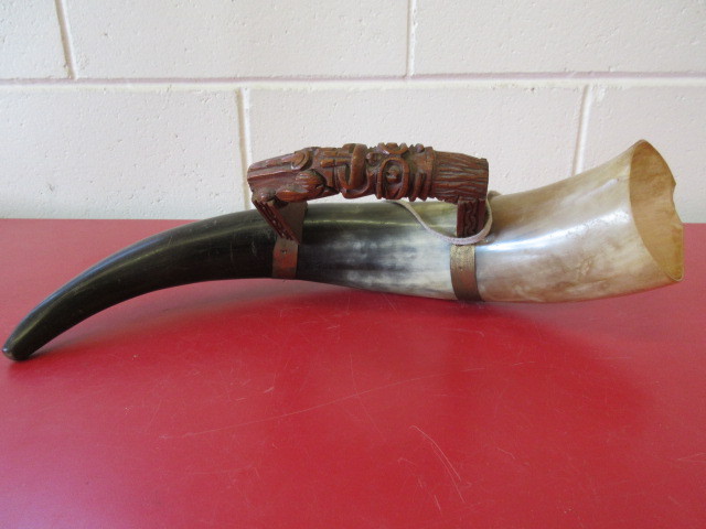 lot 416 image: LONGHORN DRINKING MUG