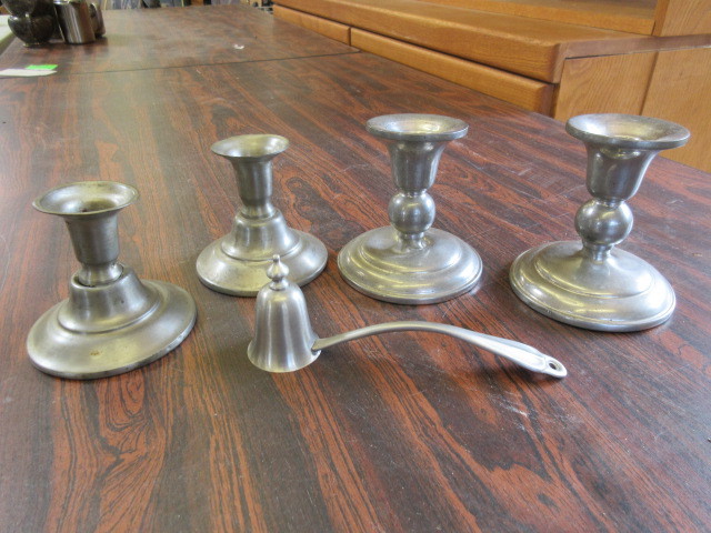 lot 428 image: PEWTER CANDLESTICK HOLDERS AND SNUFFER