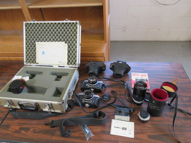 lot 472 image: 2 KONICA AUTOREFLEX 35MM CAMERAS MODEL A & T