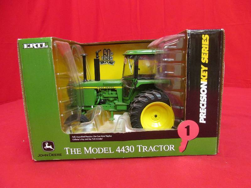 lot 17 image: collectable John Deere tractor